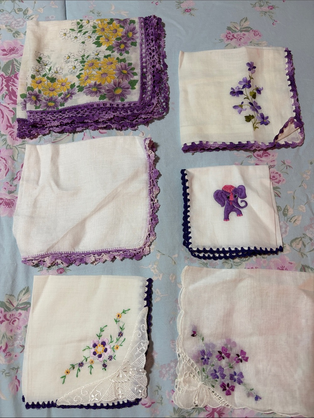 Vintage Style Purple Floral Crochet-Trim Handkerchief Set